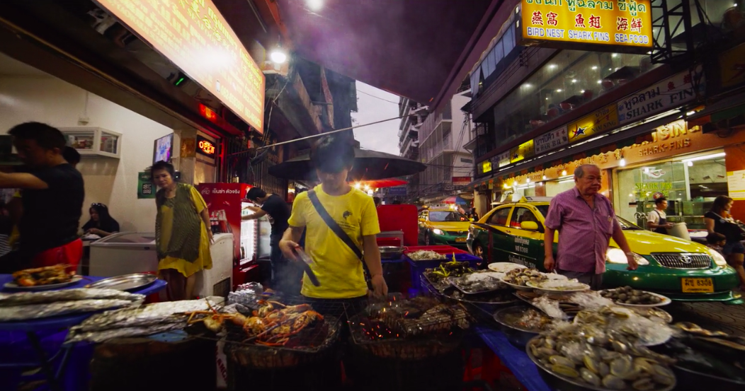 somebody feed phil bangkok thailand yaorawat road street food