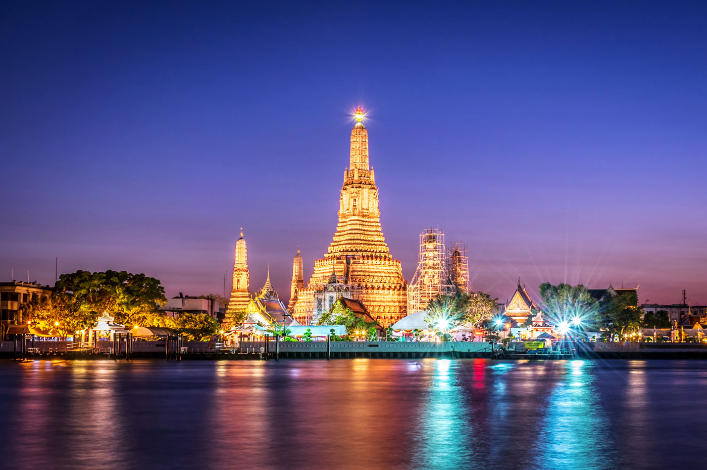 wat arun temple bangkok thailand destination travel